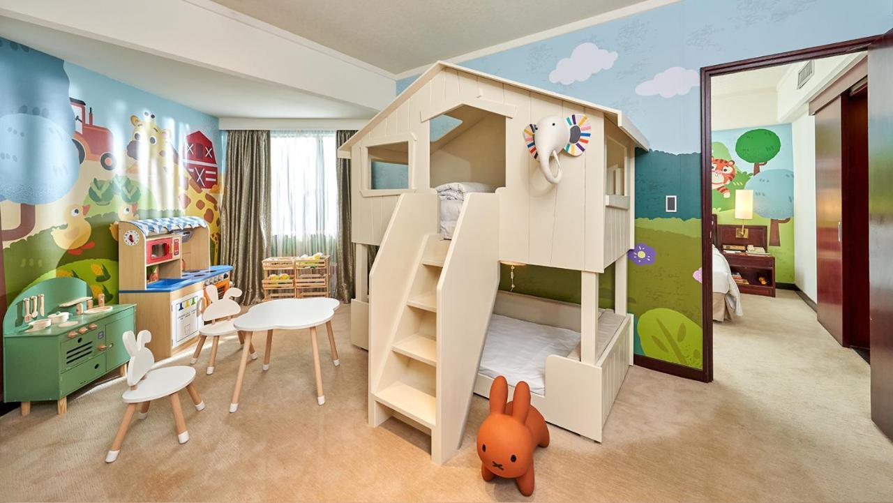 The Howard Plaza Hotel Taipei Eksteriør billede A bunk bed