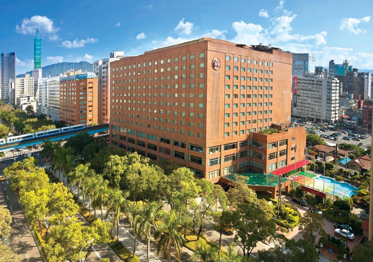 The Howard Plaza Hotel Taipei Eksteriør billede The campus of National Yang-ming University