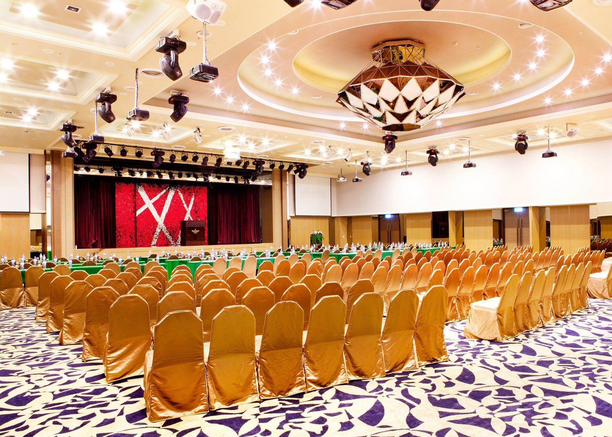 The Howard Plaza Hotel Taipei Eksteriør billede The ballroom